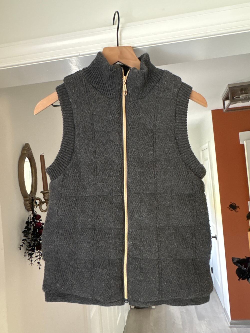 Joie Gray Quilted Knit Puffer Vest Small Gorpcore Winter Cottage Fall